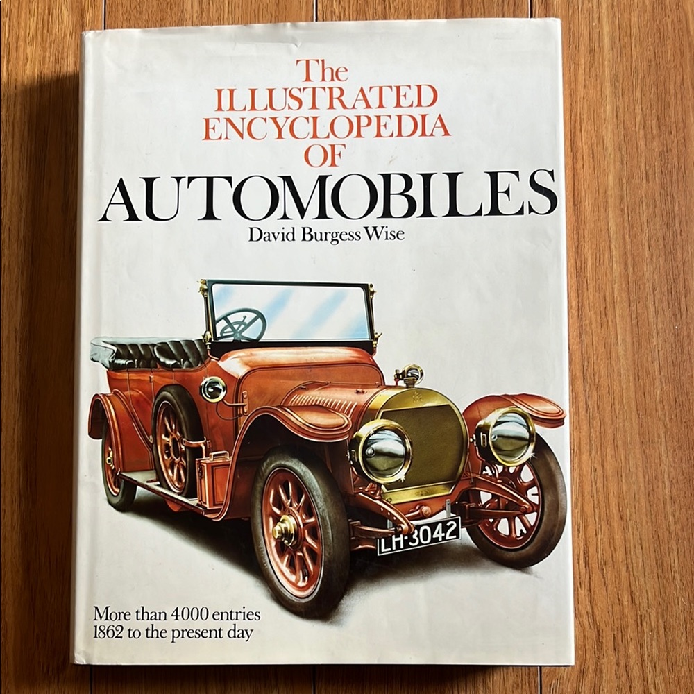 The Illustrated Encyclopedia of Automobiles Book